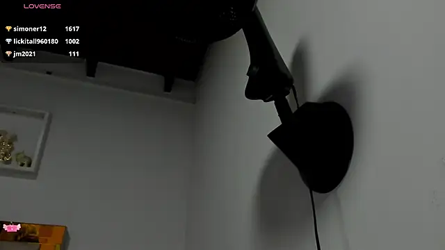 Snapshot of angel_dthroatt chatting on January 10, 6:38 pm angel dthroatt online show from January 10, 6:38 pm