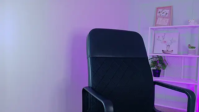 CristalCornner  online show from December 22, 8:17 pm