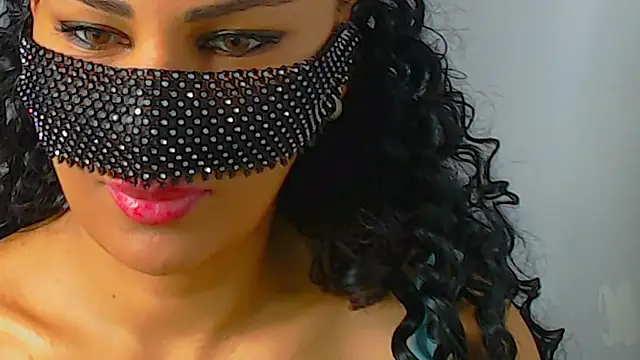 Snapshot of Turkish_Latina chatting on December 21, 1:58 am Turkish Latina online show from December 21, 1:58 am