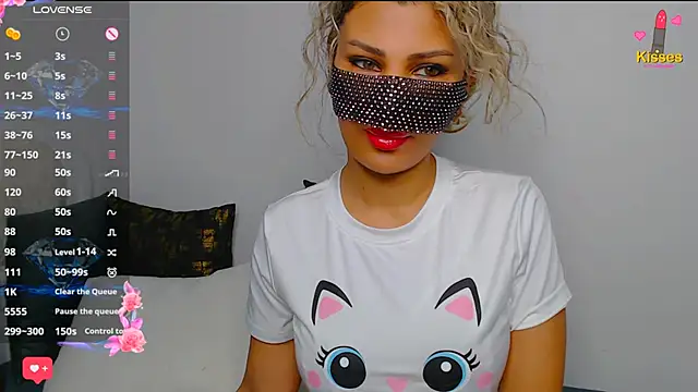Snapshot of Turkish_Latina chatting on February 20, 10:15 pm Turkish Latina online show from February 20, 10:15 pm