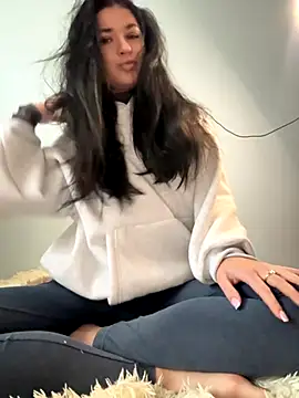 Snapshot of AlisaDoll444 chatting on September 30, 6:18 am AlisaDoll444 online show from September 30, 6:18 am