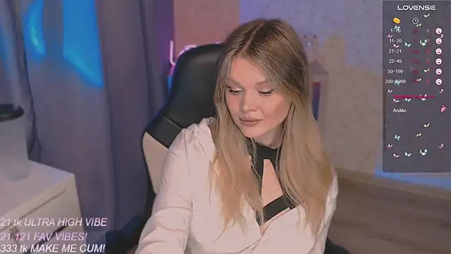 VeronaAura online show from October 2, 8:49 pm