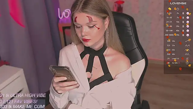 VeronaAura online show from October 29, 5:47 pm