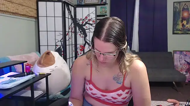 Snapshot of Sarahtineke chatting on October 27, 4:22 pm Sarahtineke online show from October 27, 4:22 pm