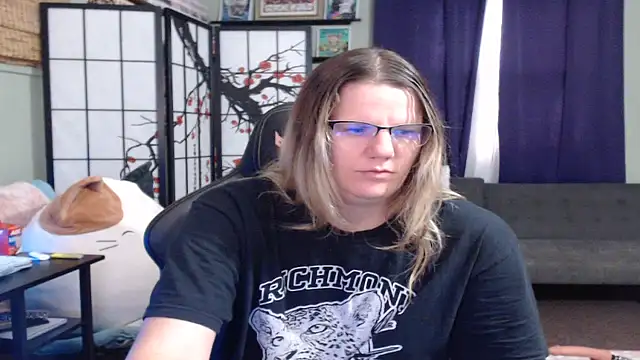 Snapshot of Sarahtineke chatting on October 31, 4:30 pm Sarahtineke online show from October 31, 4:30 pm