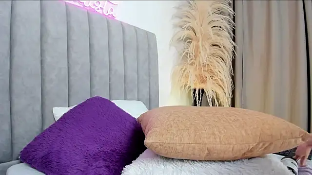 Snapshot of AmatistaSallow__ chatting on February 9, 4:57 am AmatistaSallow   online show from February 9, 4:57 am