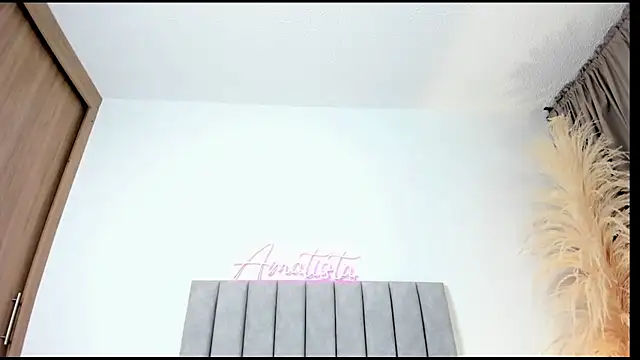 Snapshot of AmatistaSallow__ chatting on February 18, 3:53 am AmatistaSallow   online show from February 18, 3:53 am