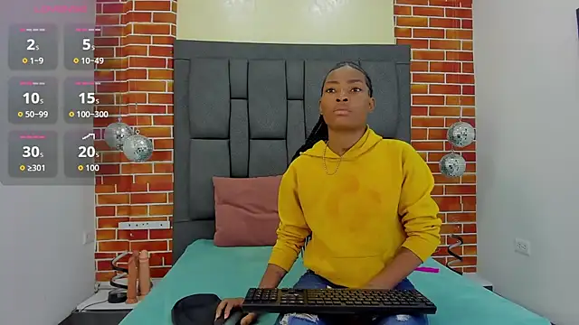 lorre williamss online show from October 10, 2:49 pm
