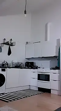 eltoulou online show from January 19, 2:38 pm