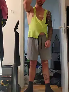 eltoulou online show from January 26, 2:52 pm