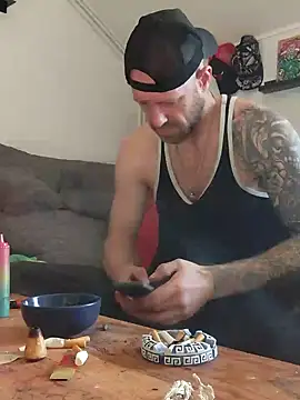 eltoulou online show from February 3, 12:14 pm