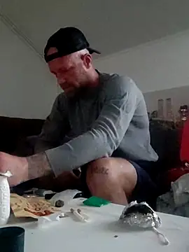 eltoulou online show from March 18, 4:59 pm