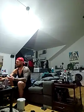 eltoulou online show from April 1, 11:13 pm