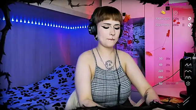 say mary online show from December 11, 4:31 pm