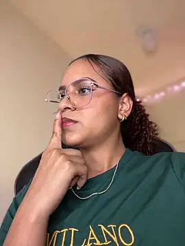 Snapshot of gretta_kler1 chatting on December 20, 12:41 am gretta kler1 online show from December 20, 12:41 am