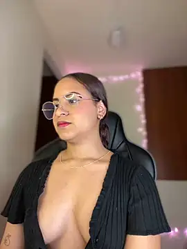 Snapshot of gretta_kler1 chatting on December 28, 11:26 pm gretta kler1 online show from December 28, 11:26 pm