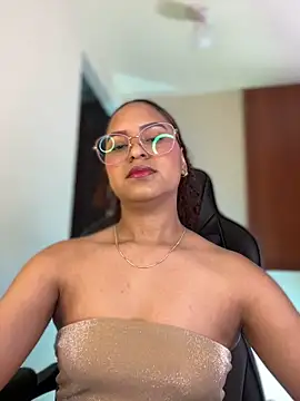 Snapshot of gretta_kler1 chatting on January 8, 2:25 pm gretta kler1 online show from January 8, 2:25 pm