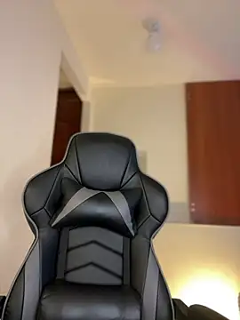 Snapshot of gretta_kler1 chatting on January 23, 12:52 pm gretta kler1 online show from January 23, 12:52 pm