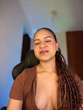 Snapshot of gretta_kler1 chatting on January 25, 11:43 pm gretta kler1 online show from January 25, 11:43 pm