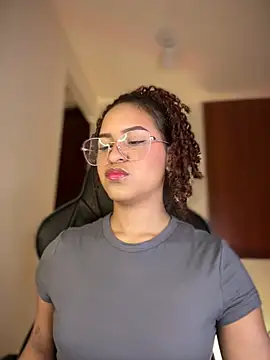 Snapshot of gretta_kler1 chatting on January 26, 3:14 pm gretta kler1 online show from January 26, 3:14 pm