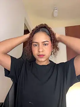 Snapshot of gretta_kler1 chatting on February 12, 1:27 pm gretta kler1 online show from February 12, 1:27 pm