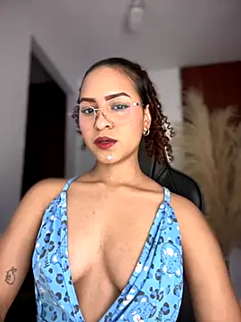 Snapshot of gretta_kler1 chatting on November 3, 10:21 pm gretta kler1 online show from November 3, 10:21 pm