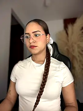 Snapshot of gretta_kler1 chatting on November 11, 10:10 pm gretta kler1 online show from November 11, 10:10 pm