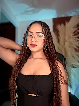 Snapshot of gretta_kler1 chatting on December 3, 9:46 pm gretta kler1 online show from December 3, 9:46 pm