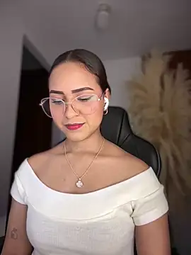 gretta kler1 online show from January 6, 9:39 pm