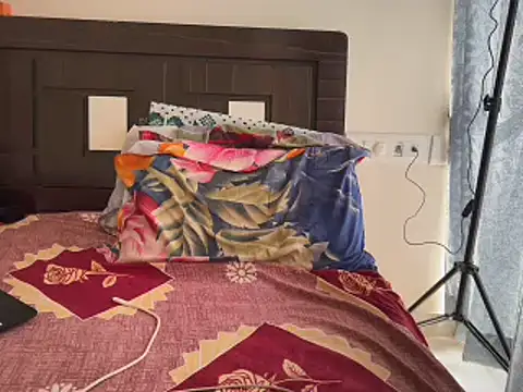 lovbombayduck11 online show from February 18, 8:59 am