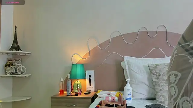 natasha jurado online show from December 20, 11:56 pm