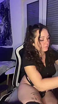 kinkygirl420x online show from October 15, 7:03 pm