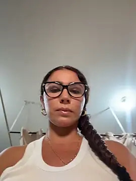Snapshot of NINIK_STYLE chatting on May 18, 8:25 pm NINIK STYLE online show from May 18, 8:25 pm