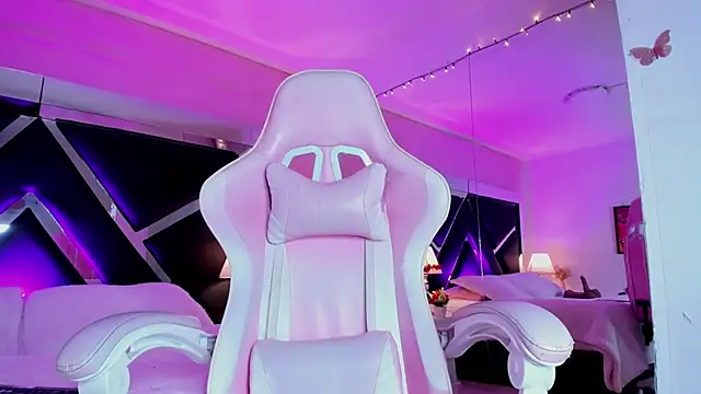 Snapshot of Andrex_Joness chatting on January 24, 6:57 am Andrex Joness online show from January 24, 6:57 am