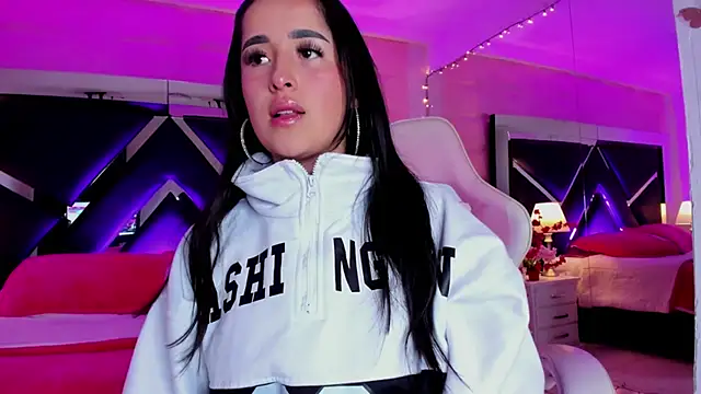 Snapshot of Andrex_Joness chatting on February 7, 3:34 am Andrex Joness online show from February 7, 3:34 am