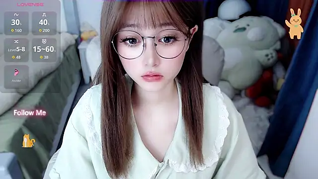 Snapshot of Sweet-18wanwan chatting on May 3, 5:19 pm Sweet-18wanwan online show from May 3, 5:19 pm