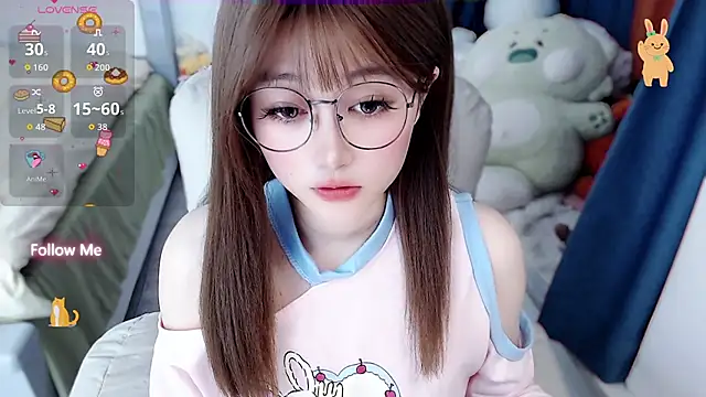Snapshot of Sweet-18wanwan chatting on May 8, 12:49 am Sweet-18wanwan online show from May 8, 12:49 am