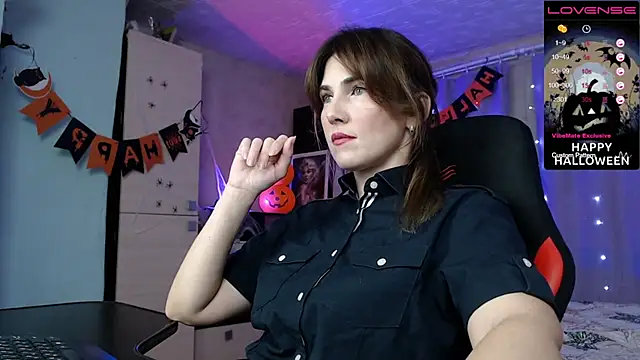 Daniela Cooperr online show from November 2, 4:53 pm