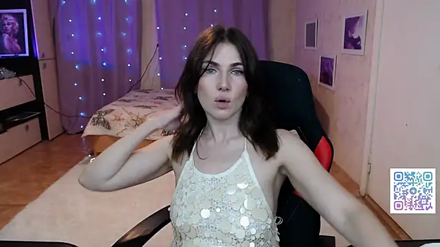 Daniela Cooperr online show from June 15, 4:53 pm