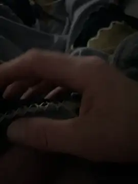 Snapshot of fullfillyourdreams chatting on October 9, 10:19 pm fullfillyourdreams online show from October 9, 10:19 pm