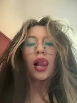 Snapshot of marie2_ chatting on January 23, 3:54 pm marie2 online show from January 23, 3:54 pm