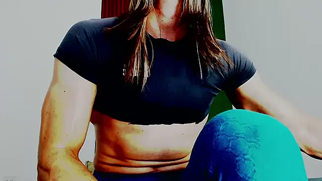 Snapshot of jean_sneider chatting on February 18, 10:49 am jean sneider online show from February 18, 10:49 am