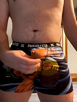 Snapshot of youlo71 chatting on October 31, 9:38 pm youlo71 online show from October 31, 9:38 pm