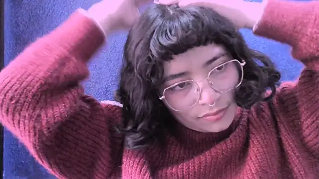 Snapshot of NinaYellow chatting on January 11, 2:36 pm NinaYellow online show from January 11, 2:36 pm