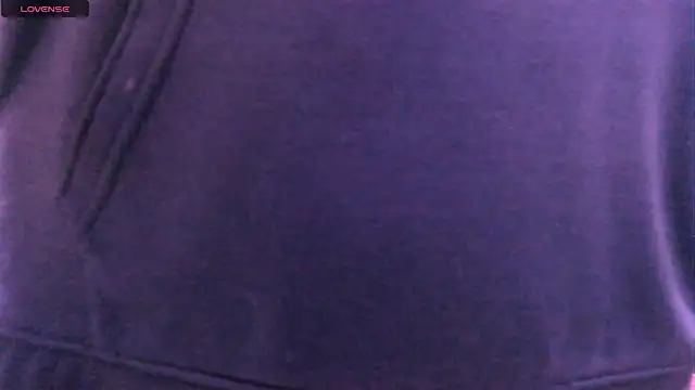 Snapshot of NinaYellow chatting on September 12, 3:17 am NinaYellow online show from September 12, 3:17 am