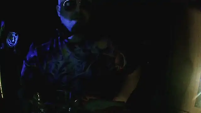 perversalus online show from December 15, 8:13 pm