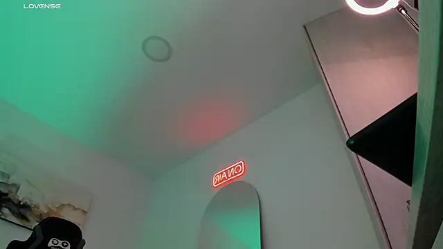 LucianSinclair online show from February 5, 4:06 am