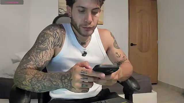 LucianSinclair online show from July 15, 2:28 am