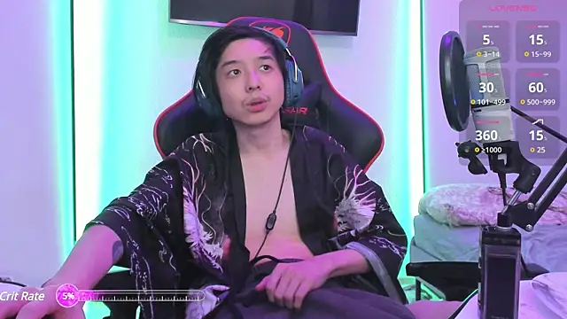 wexlee7 online show from March 18, 9:43 pm