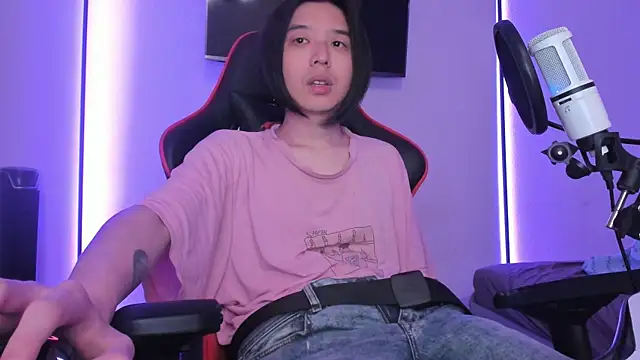 wexlee7 online show from September 13, 2:33 am